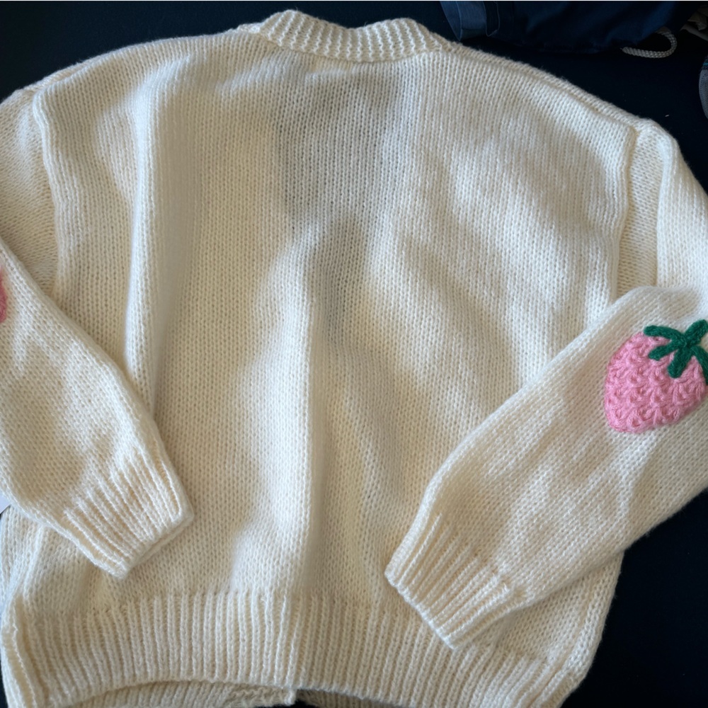 LUNA IVY cream cardigan with ADORABLE pink strawberry design! 🍓🍓soft & sweet! - Picture 3 of 12